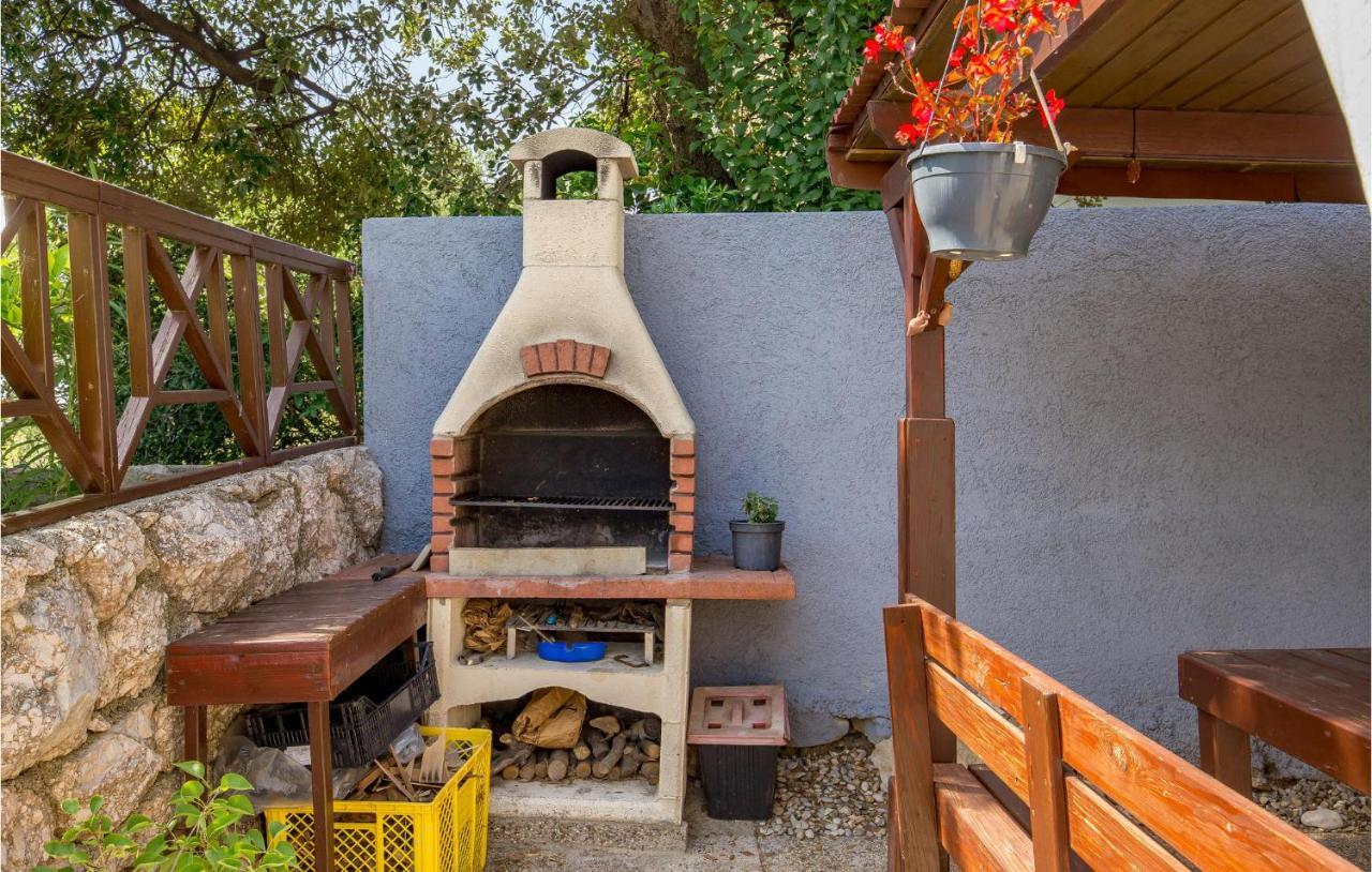 Apartament In Rab With Wifi Banjol